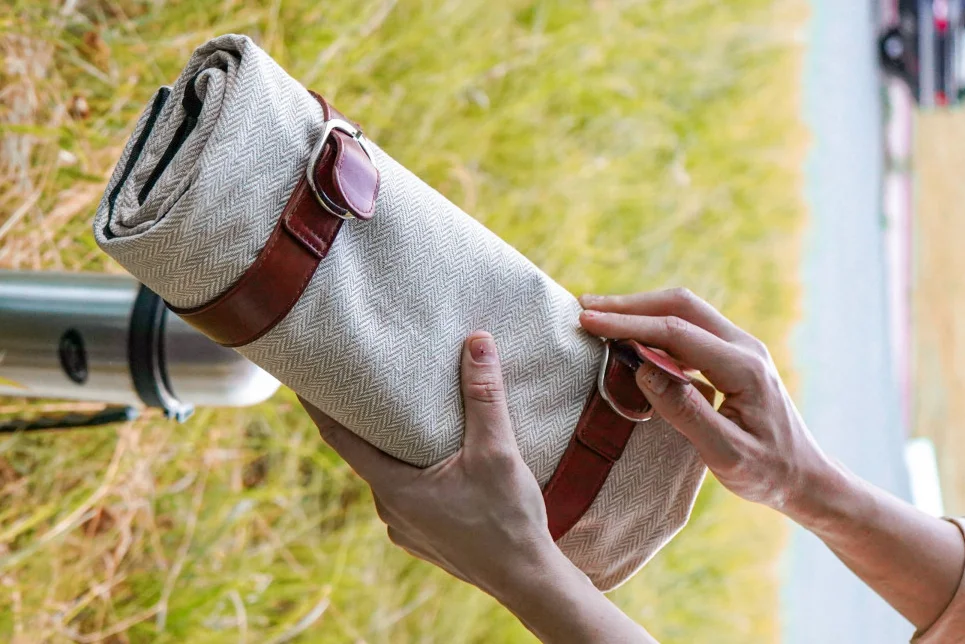 outdoor camping blanket roll